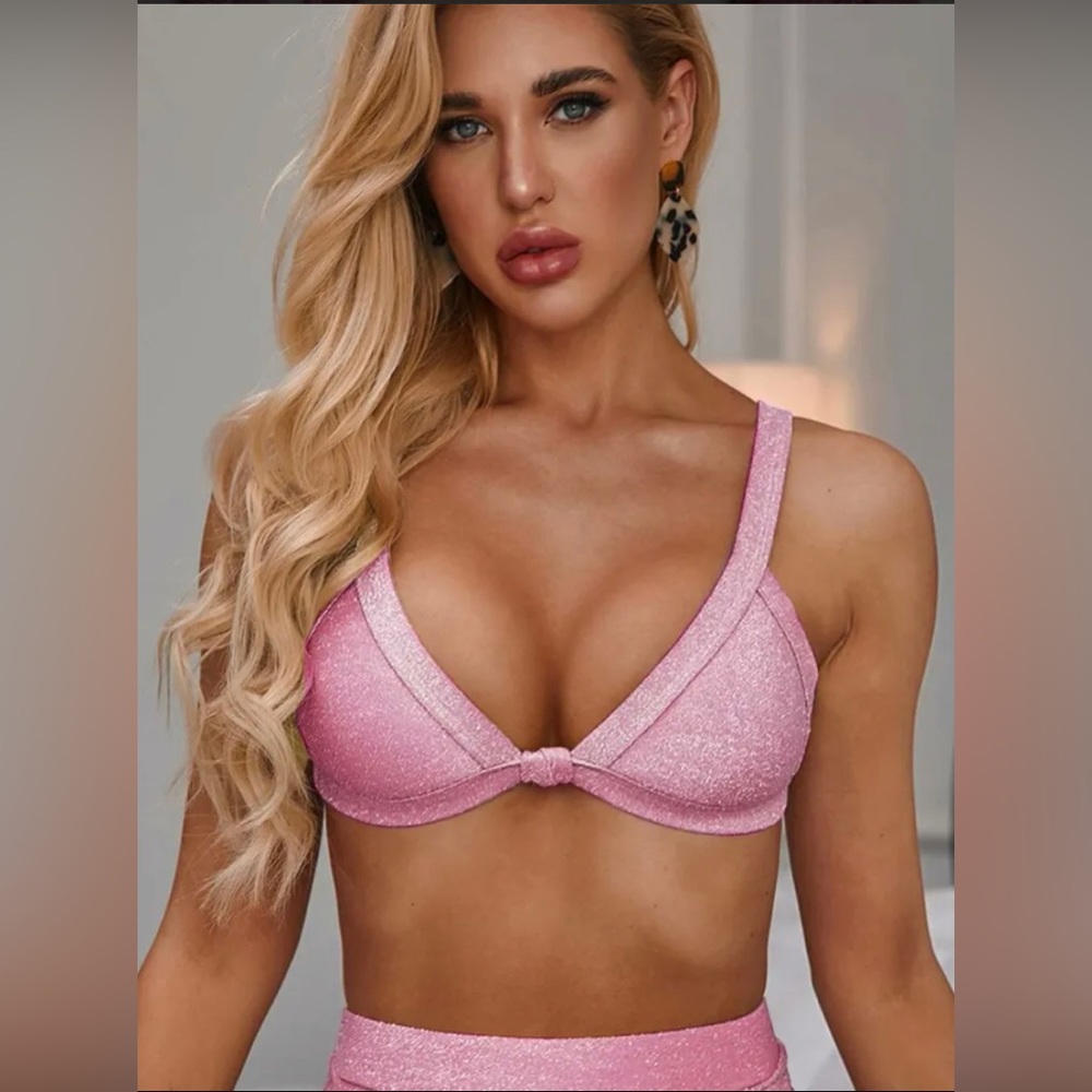 Bikini top ( new without tags)